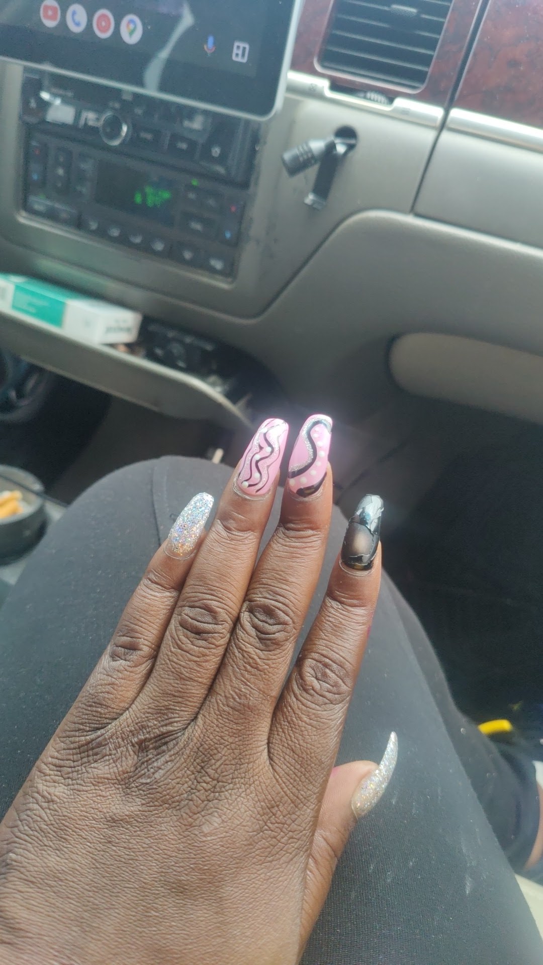 Today's Nails logo